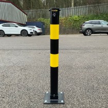 Heavy-duty lockable folding security bollard for shopfronts and driveways
