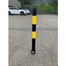 Easy lifting removable security post with ground socket