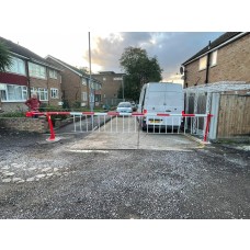 7m Manual Raise Arm Barrier with Skirt 