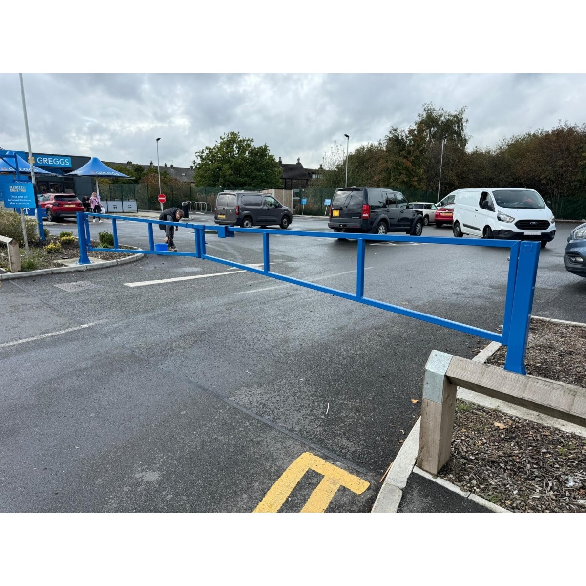 SB18 Manual Swing Car Park Gate 