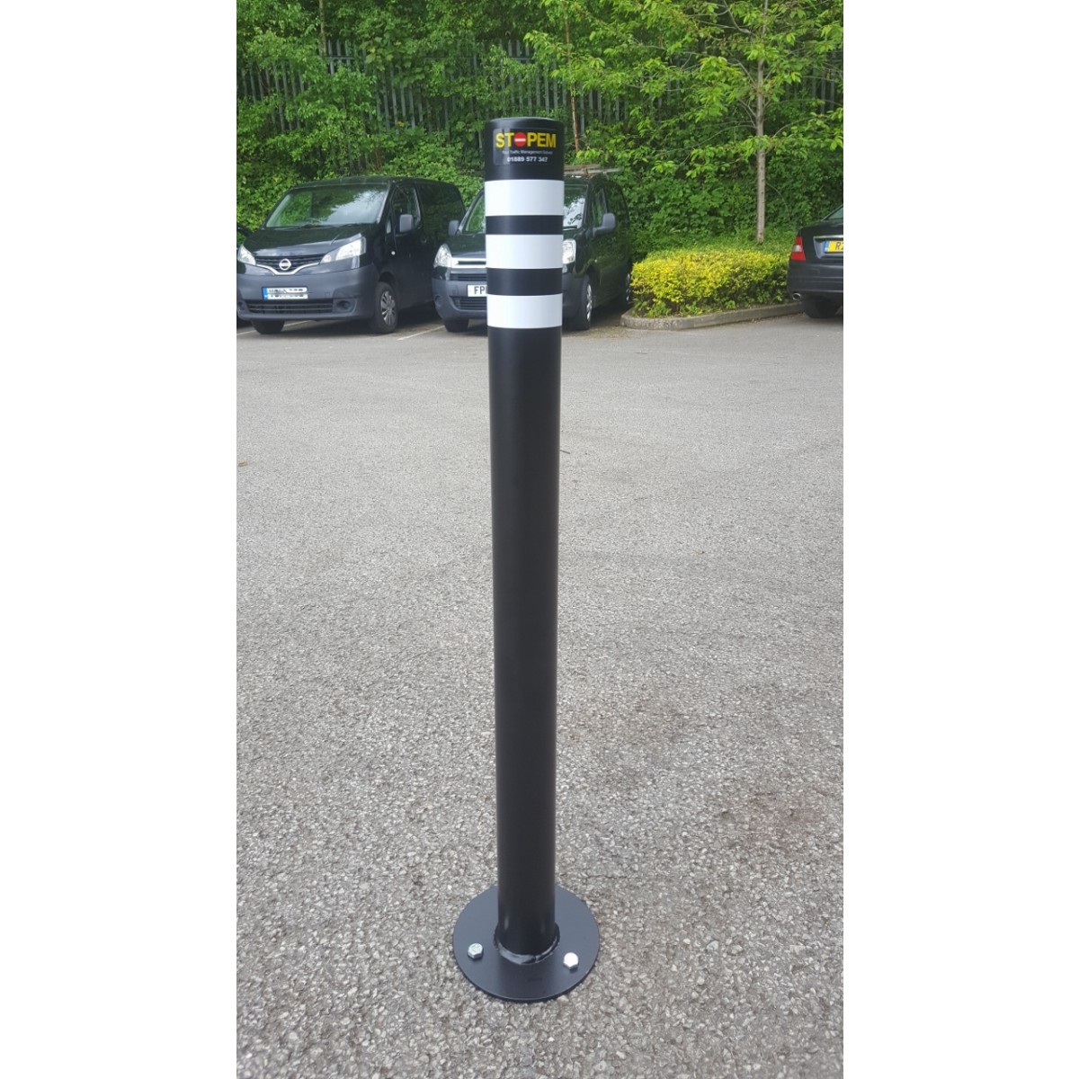 SB.32 Surface Mounted White