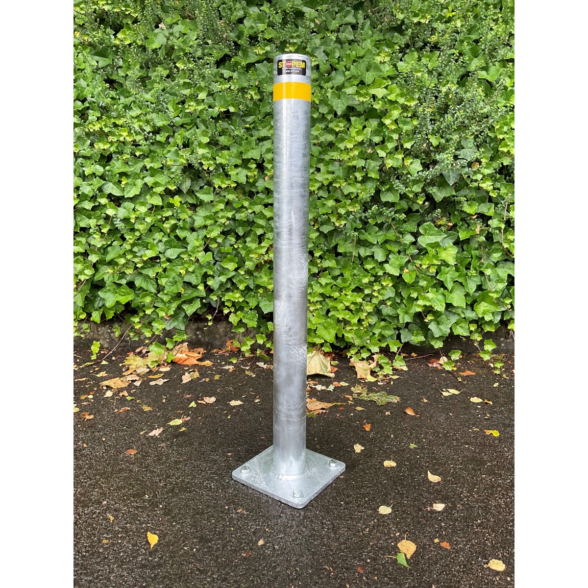 SB.10 Heavy Duty Bollard Bolt Down (Yellow Band)