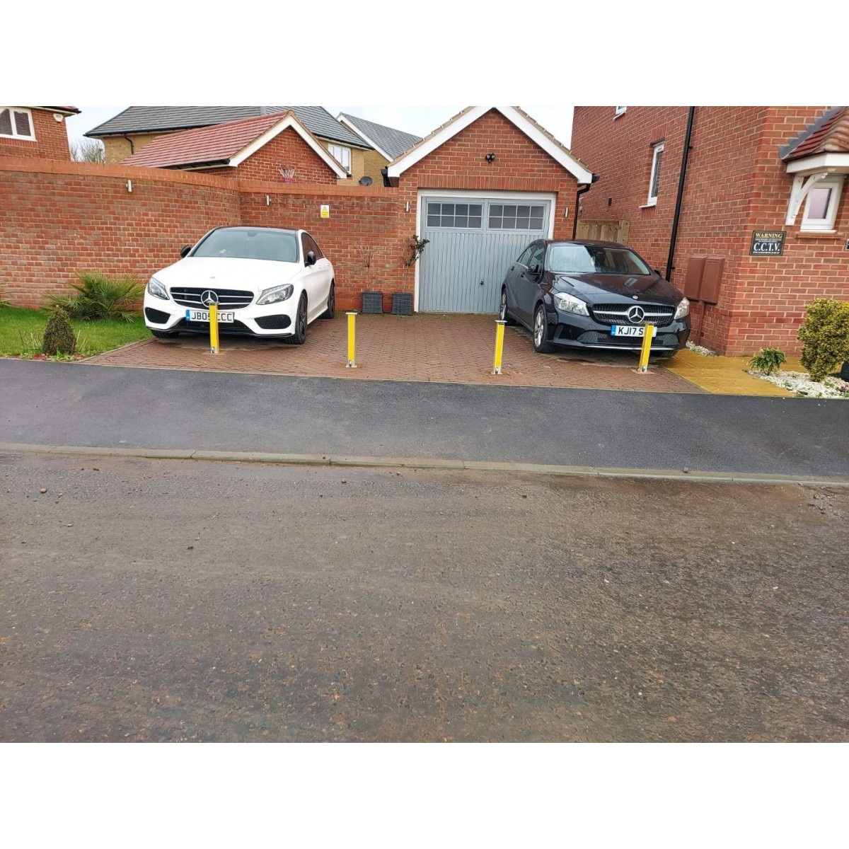 Retractable Driveway Post