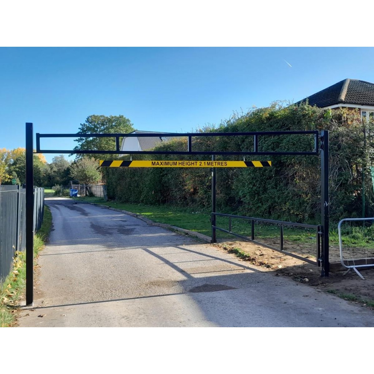 SB.23 5 Metre Combination Single Leaf Access Gate and Height Barrier  